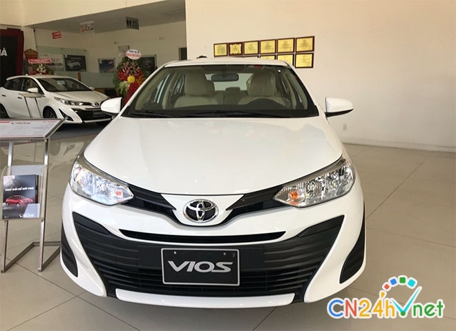 bang gia xe toyota vios moi nhat thang 12 2020  gia thap nhat 470 trieu   8217 so ke  8217  cung hyundai accent