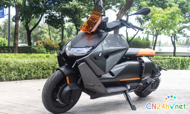 bmw ce04   xe may dien dat nhat viet nam gia 549 trieu