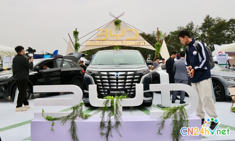 byd trinh dien tinh nang sac nguoc tai trien lam xe ben vung viet nam 2024