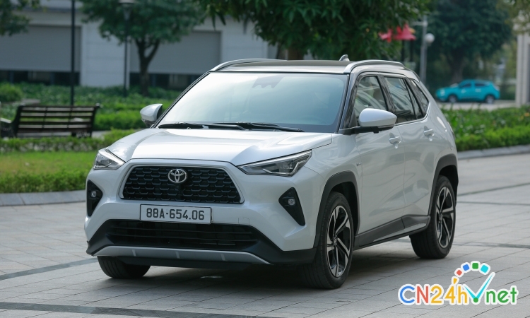 cong chuc nen mua xforce hay yaris cross