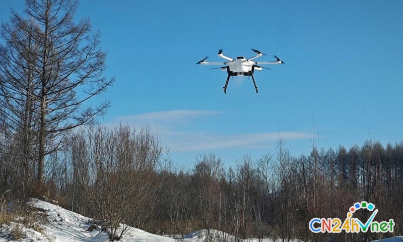 drone hydro tam hoat dong 100 km dau tien tren the gioi