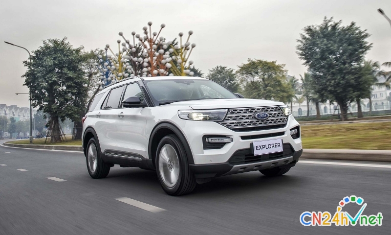 ford explorer giam 100 trieu dong dau volkswagen teramont