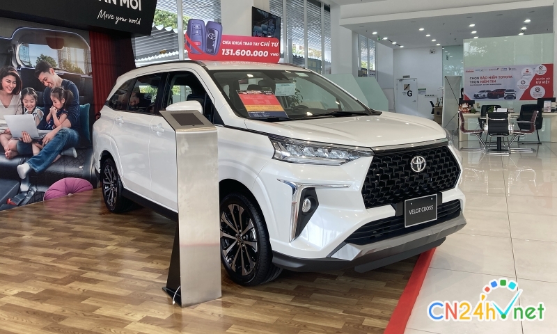 hang loat xe toyota giam gia manh thang 10