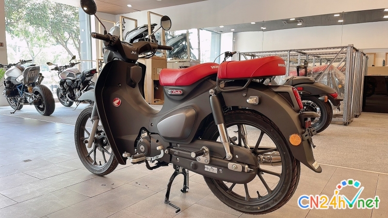 honda super cub c125 2023 xuat hien ban nhap khau chau au voi gia du kien cao hon ca honda sh