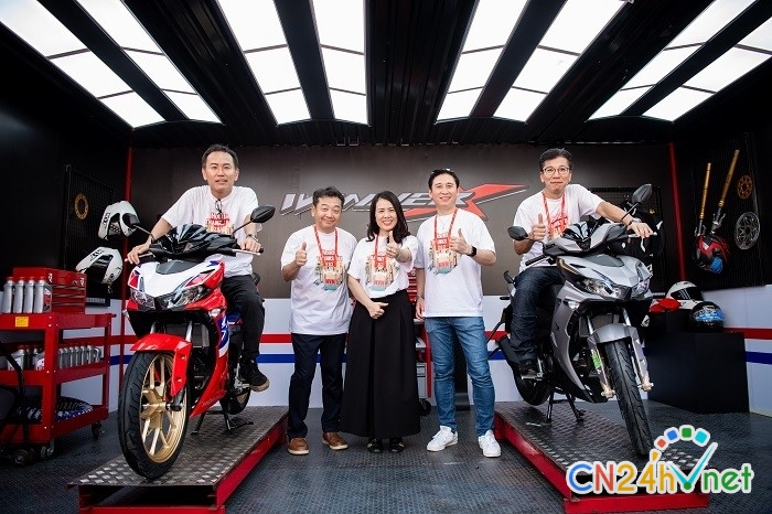 honda winner x 2024 ra mat gia tu 4616 trieu dong  nang cap thiet ke them cong nghe dau yamaha exciter