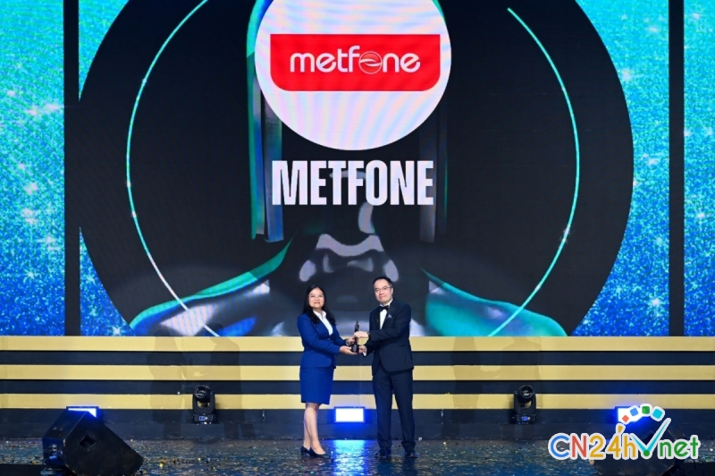 metfone nhan loat giai thuong ve chuyen doi so va vien thong