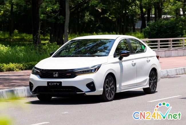 tin xe 5 12  honda city giam gia ky luc  ??choi tat tay ?? voi hyundai accent va toyota vios