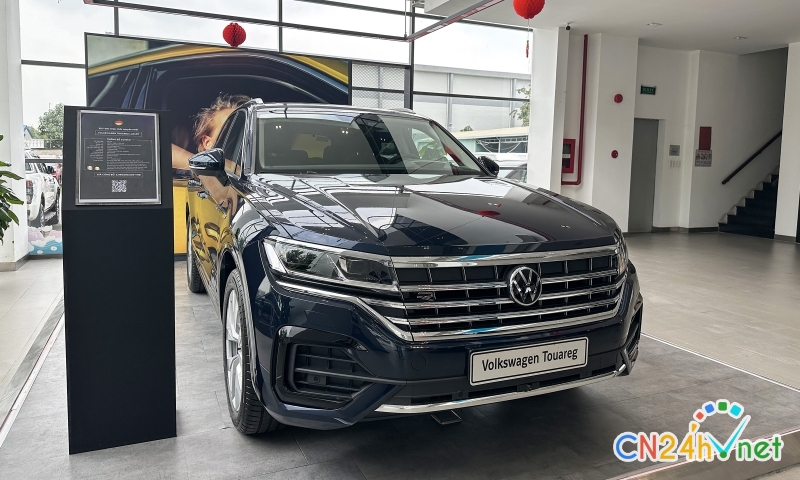 volkswagen touareg giam gia 400 trieu dong